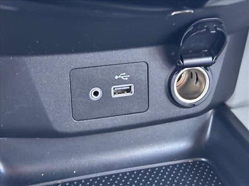 Used 2020 Nissan Rogue Sport SV image 23