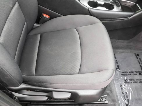 Used 2018 Chevrolet Malibu LT image 37