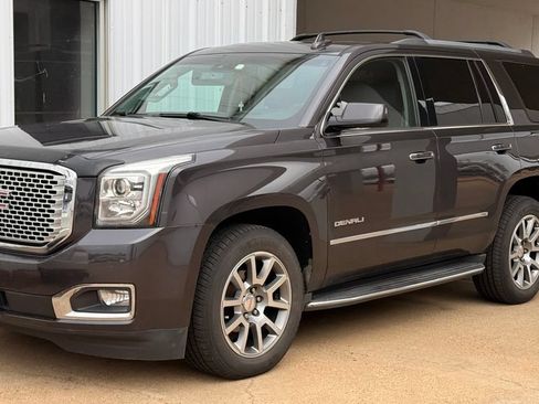 Used 2017 GMC Yukon Denali AWD/4WD image 13