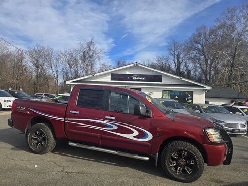Used 2004 Nissan Titan SE AWD/4WD image 6