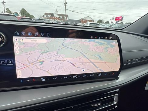 New 2026 Chevrolet Traverse LT image 24