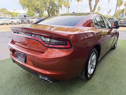 Used 2020 Dodge Charger SXT RWD image 6