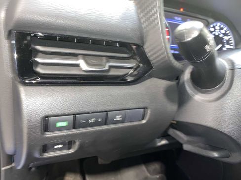 Used 2023 Nissan Sentra SR w/ Electronics Package image 24