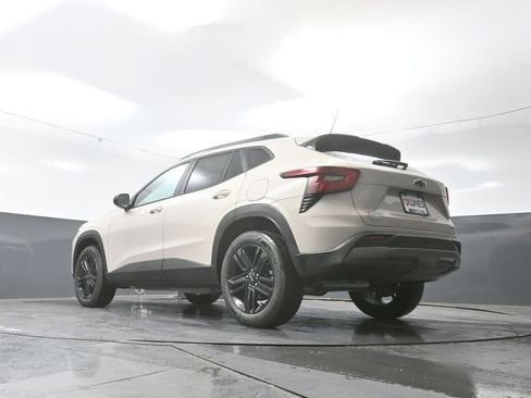 New 2026 Chevrolet Trax ACTIV w/ Sunroof Package image 50