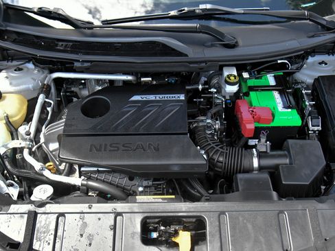 Used 2022 Nissan Rogue SV AWD/4WD image 44