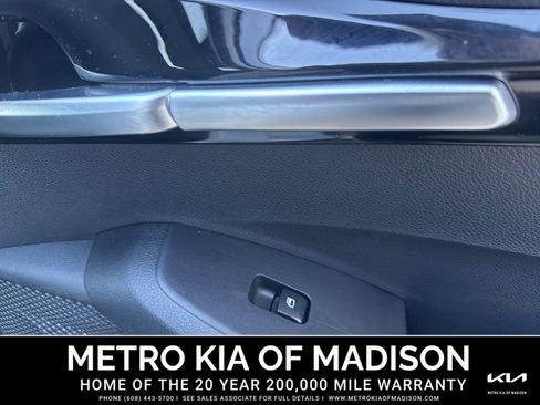 Used 2024 Kia Seltos SX w/ SX Sunroof Package image 33