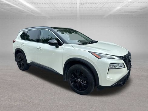 Used 2023 Nissan Rogue SV w/ SV Premium Package AWD/4WD image 8
