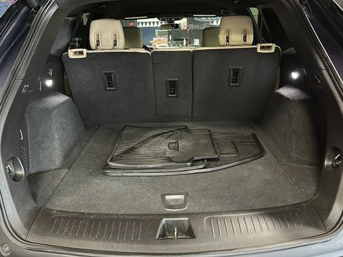 Used 2018 Cadillac XT5 AWD image 13