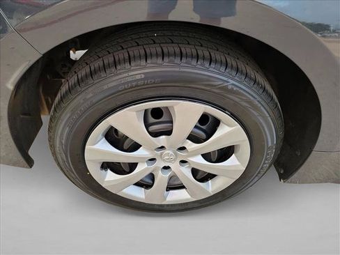Used 2025 Toyota Corolla LE FWD image 11