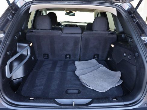 Used 2016 Jeep Cherokee Latitude w/ Safety/Convenience Group image 28