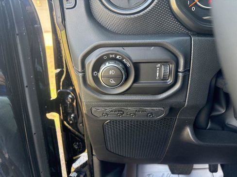 New 2026 Jeep Gladiator Rubicon AWD/4WD image 19