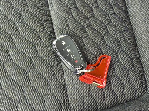 Used 2021 Chevrolet Equinox LT AWD/4WD image 29