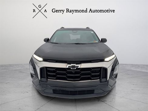 Used 2025 Chevrolet Equinox ACTIV w/ Safety and Technology Package image 2