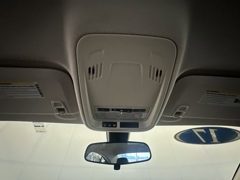 Used 2017 Chevrolet Cruze Premier image 16