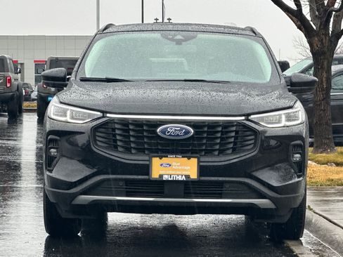 Certified 2025 Ford Escape Platinum image 10