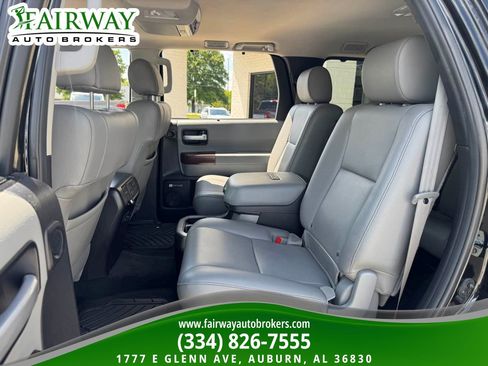 Used 2015 Toyota Sequoia Platinum AWD/4WD image 11