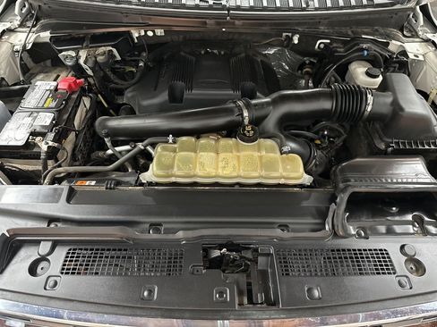 Used 2020 Ford Expedition XLT w/ Equipment Group 202A image 40