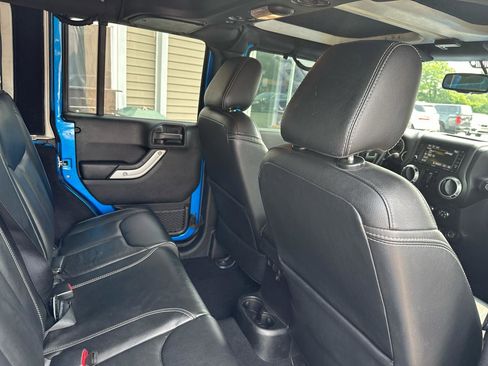 Used 2016 Jeep Wrangler Unlimited Rubicon AWD/4WD image 23