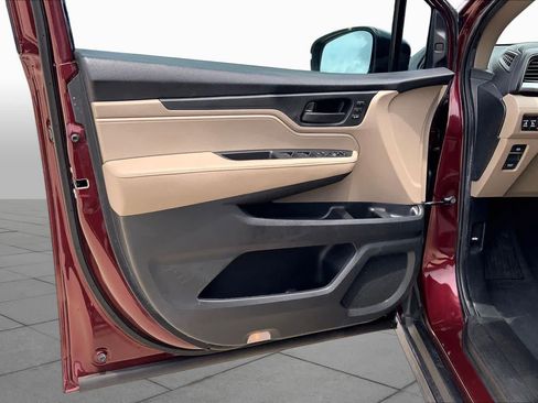Used 2020 Honda Odyssey EX-L image 22