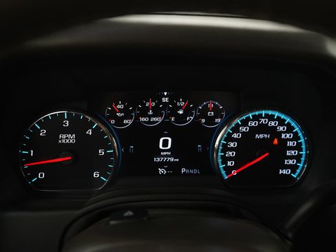 Used 2017 GMC Yukon Denali w/ Open Road Package AWD/4WD image 29