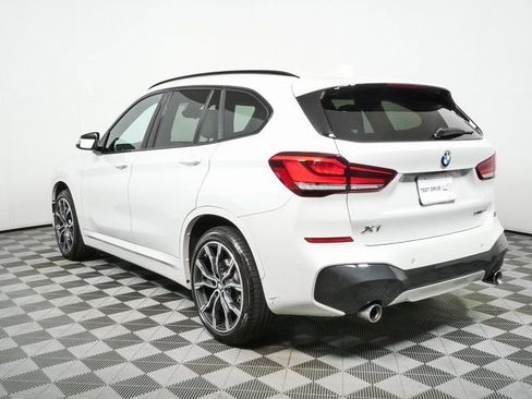 Used 2022 BMW X1 xDrive28i w/ M Sport Package AWD/4WD image 3