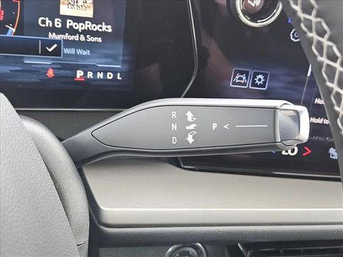 Used 2026 Chevrolet Traverse LT w/ Driver Confidence Package image 14