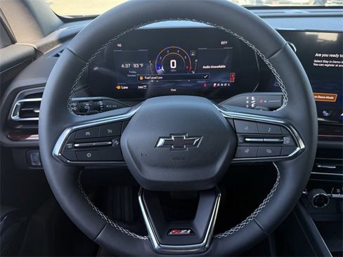 New 2026 Chevrolet Traverse Z71 w/ Driver Confidence Package image 13