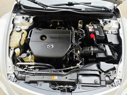 Used 2009 MAZDA MAZDA6 i Touring w/ Moonroof & Bose Pkg FWD image 17