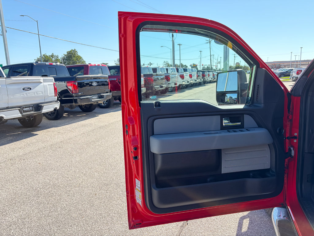 Used 2012 Ford F150 XLT w/ XLT Chrome Pkg AWD/4WD image 11