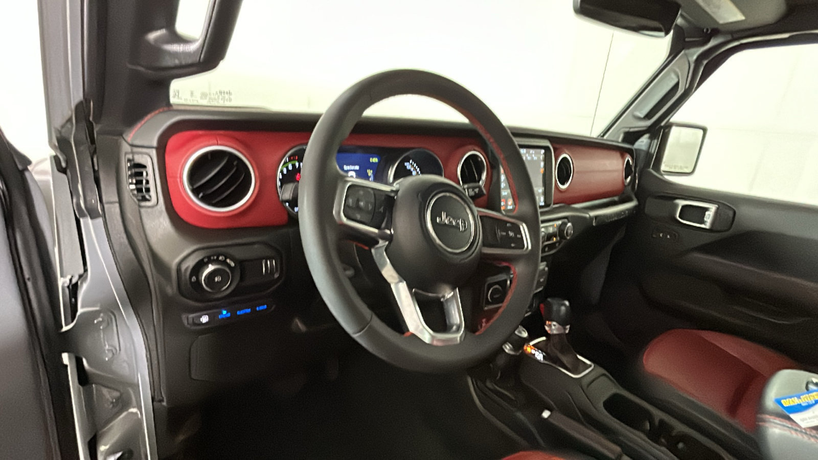 Used 2023 Jeep Wrangler Unlimited Rubicon 4xe AWD/4WD image 16