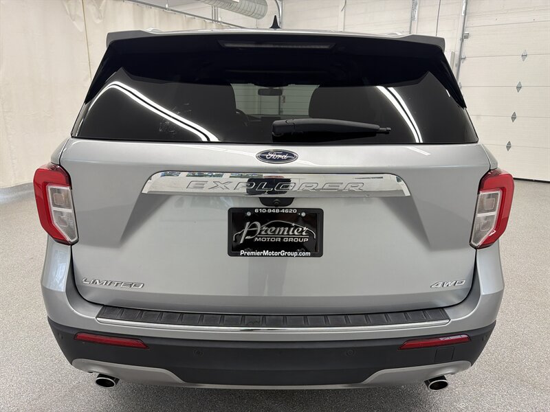 Used 2021 Ford Explorer Limited w/ Equipment Group 301A AWD/4WD image 6