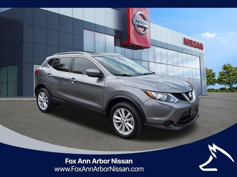 Used 2017 Nissan Rogue Sport SV FWD image 7