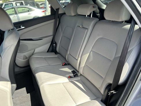 Used 2019 Hyundai Tucson Value FWD image 21