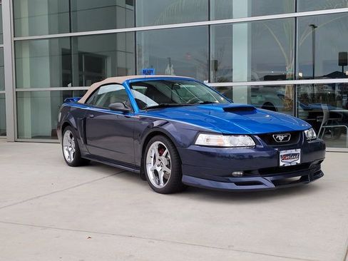 Used 2002 Ford Mustang GT image 2