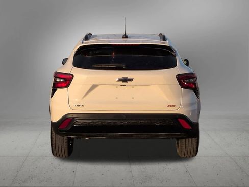 Used 2024 Chevrolet Trax RS w/ Driver Confidence Package image 5