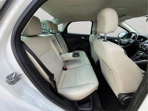 Used 2015 Ford Focus Titanium image 36