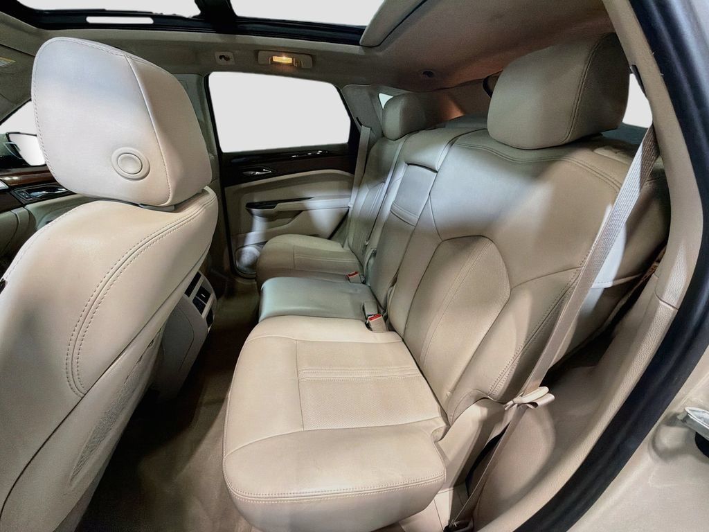 Used 2014 Cadillac SRX Luxury AWD/4WD image 25