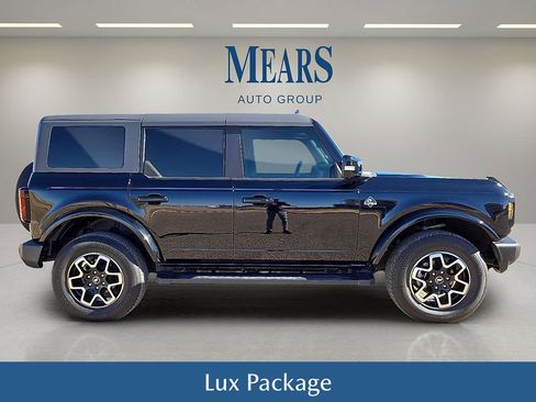 Used 2022 Ford Bronco Outer Banks image 7