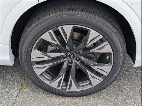 New 2026 Audi Q8 Premium Plus image 16