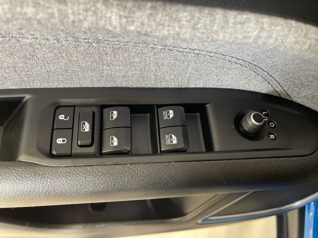 Certified 2025 Jeep Compass Latitude AWD/4WD image 14
