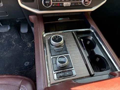 Used 2022 Ford Expedition Max Limited image 20