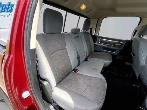 Used 2018 RAM 1500 Big Horn AWD/4WD image 32