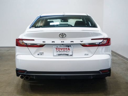Used 2025 Toyota Camry SE w/ Convenience Package AWD/4WD image 8