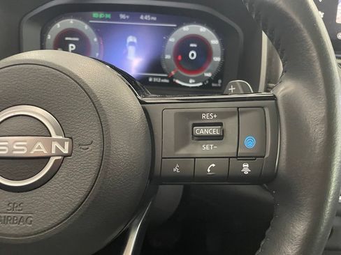 Certified 2024 Nissan Rogue Platinum FWD image 14