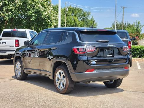 Certified 2025 Jeep Compass Sport w/ Mopar Graphics Package AWD/4WD image 5