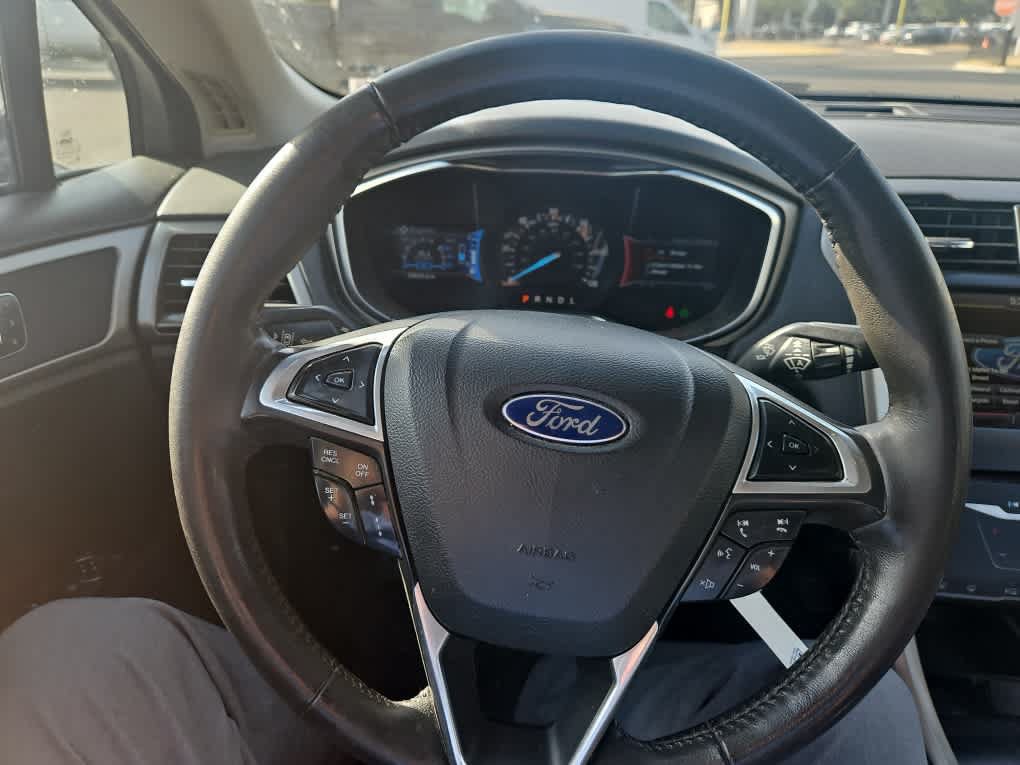 Used 2013 Ford Fusion SE FWD image 15