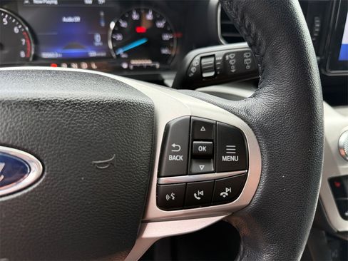 Certified 2022 Ford Explorer XLT w/ Equipment Group 202A image 19