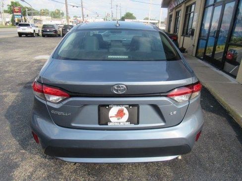 Used 2022 Toyota Corolla LE FWD image 11