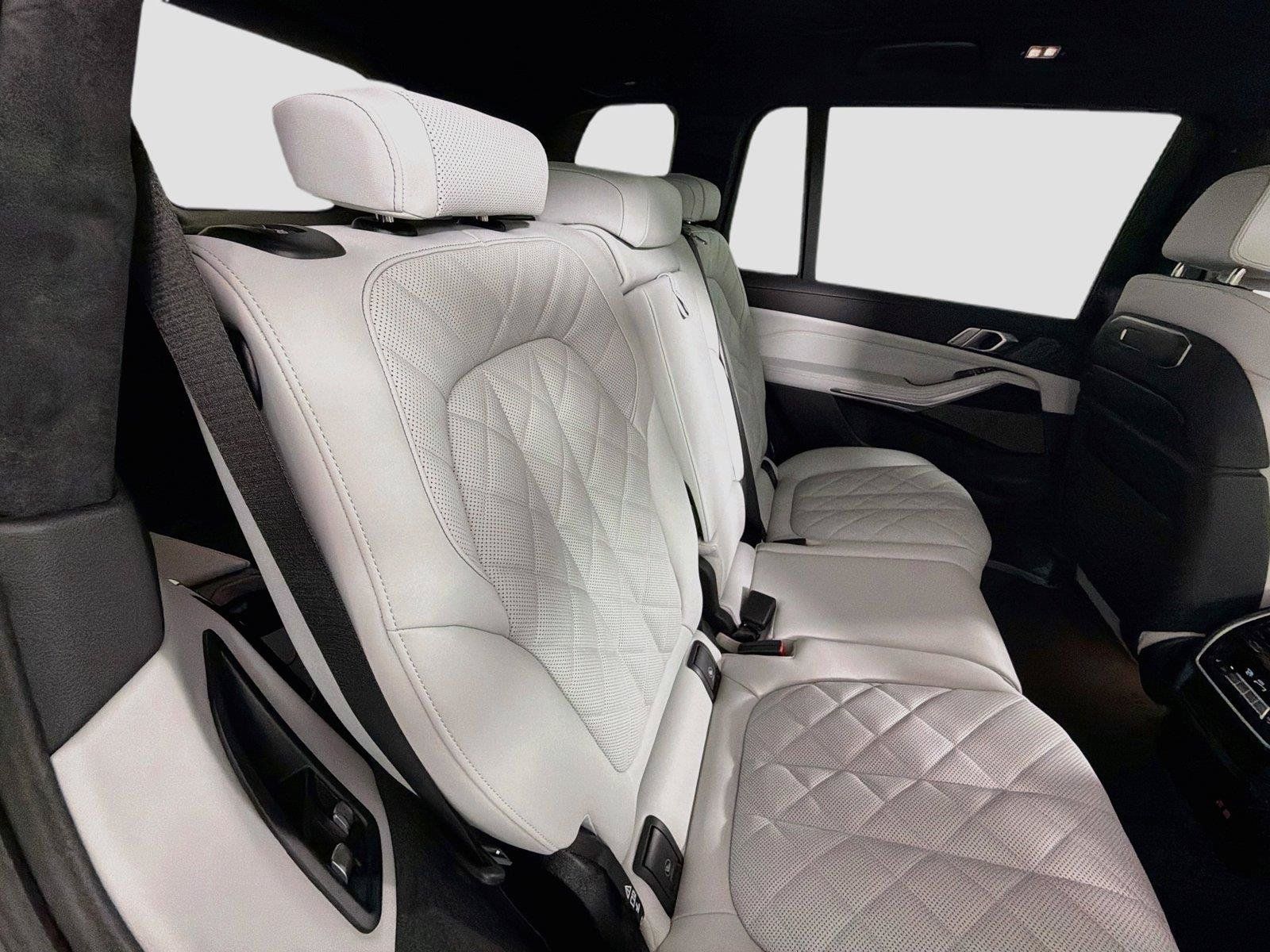 New 2027 BMW X7 xDrive40i w/ Executive Package AWD/4WD image 29