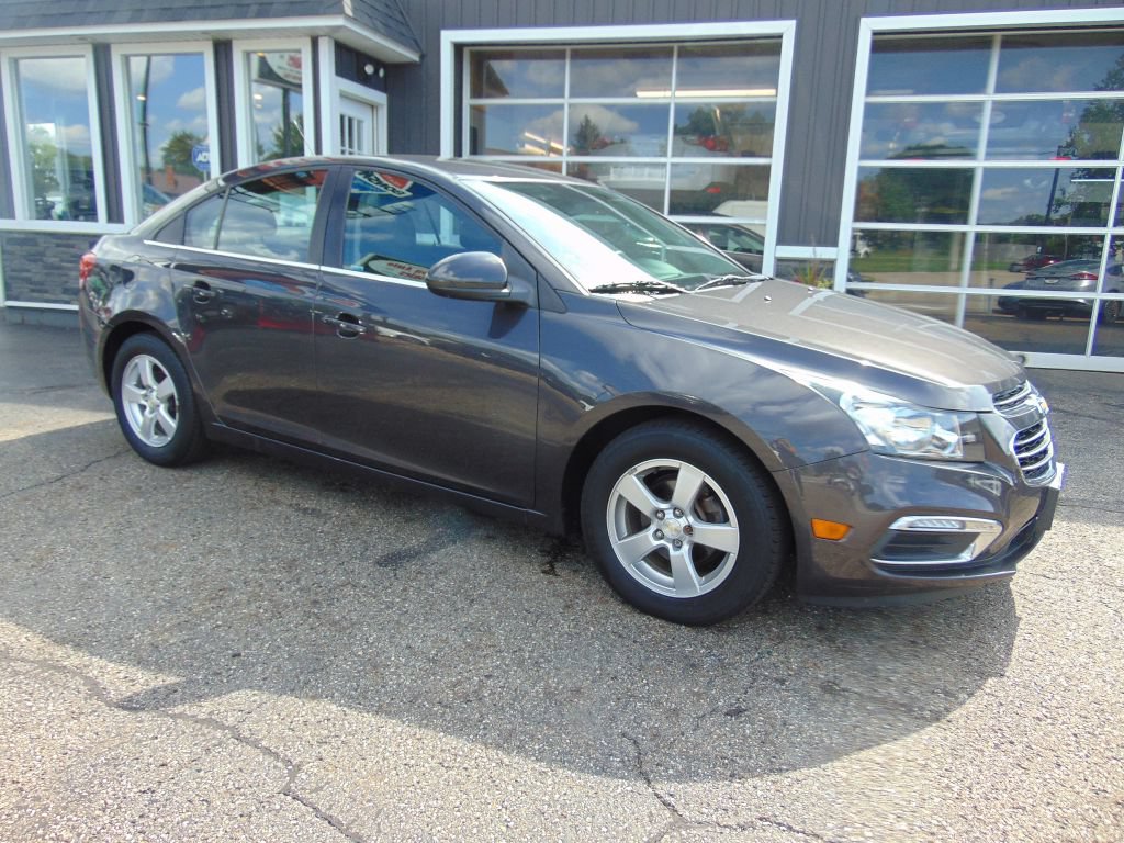 Used 2016 Chevrolet Cruze LT FWD image 6